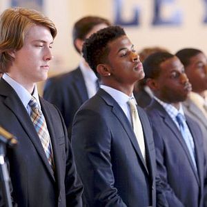 Foto Taylor John Smith