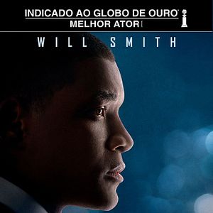 Foto Um Homem Entre Gigantes