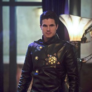 Foto Robbie Amell