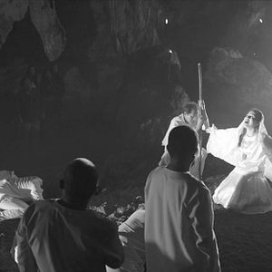 Foto Canção Para Um Doloroso Mistério