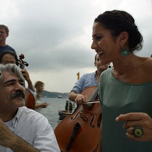 Foto The Music of Strangers