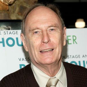 Foto Paxton Whitehead