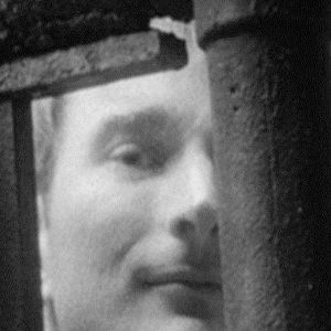 Foto Two Wrenching Departures