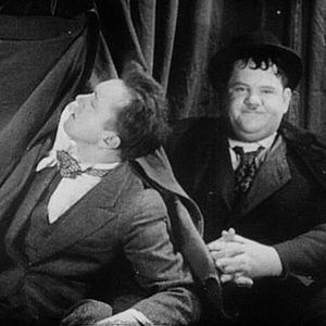 Foto Ontic Antics Starring Laurel and Hardy; Bye, Molly!