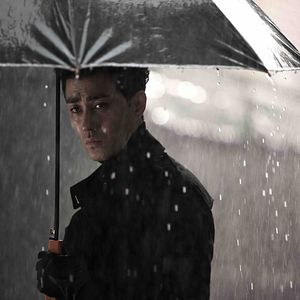 Foto Entre a Lei e o Salto Alto