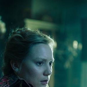 Foto Alice Através do Espelho