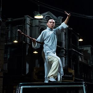 Foto O Monge Desce A Montanha