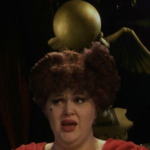 Foto Um Vulto na Escuridão