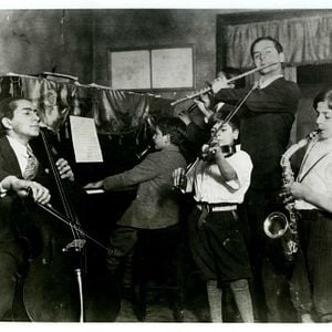 Foto The Family Whistle