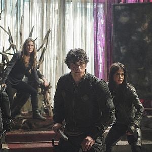 Foto The 100