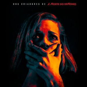 Foto O Homem nas Trevas