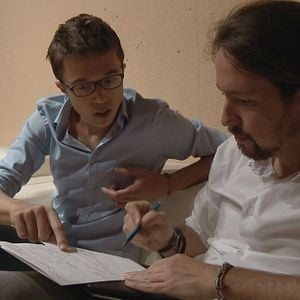 Foto Política, Manual de Instruções