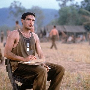 Foto Além da Linha Vermelha