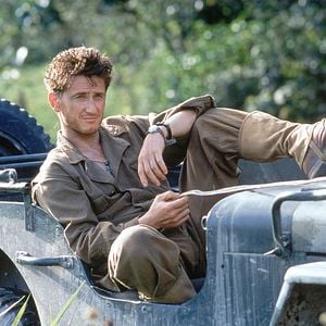 Foto Além da Linha Vermelha