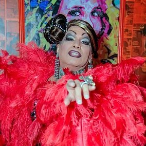 Foto Lorna Washington: Sobrevivendo A Supostas Perdas