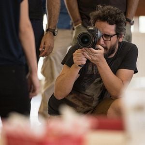 Foto O Homem nas Trevas