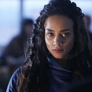 Foto Hannah John-Kamen