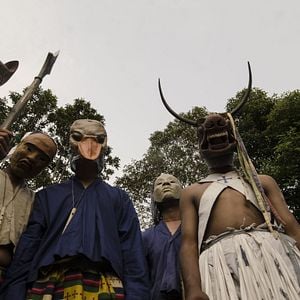 Foto Hema Hema - Cante Para Mim Enquanto Eu Espero