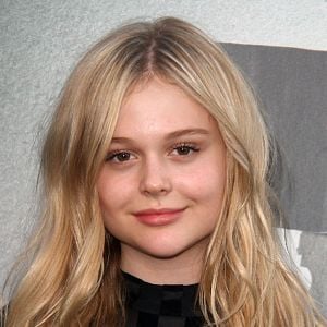 Foto Emily Alyn Lind