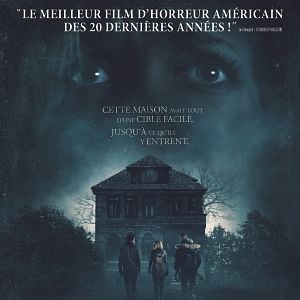 Foto O Homem nas Trevas