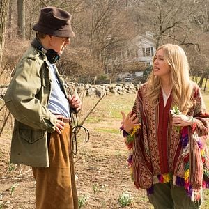 Foto Crisis in Six Scenes