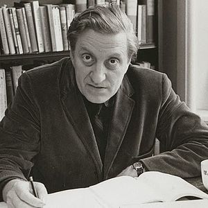 Foto First Cousin Once Removed