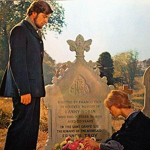 Foto Longe Deste Insensato Mundo