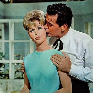 Foto Simpático, Rico e Feliz