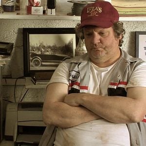 Foto Noite de Sábado em Small Town