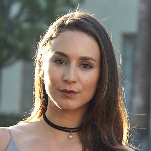 Foto Troian Bellisario