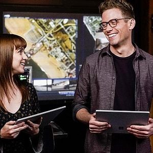 Foto Renee Felice Smith