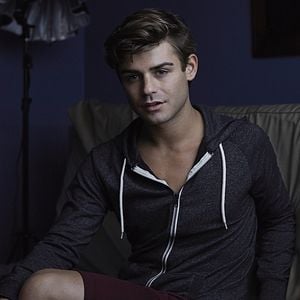 Foto Garrett Clayton