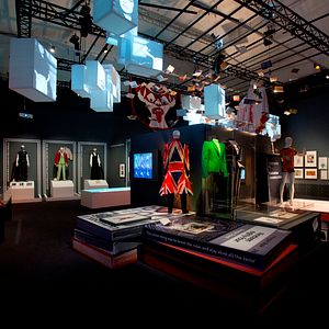 Foto David Bowie Is Happening Now