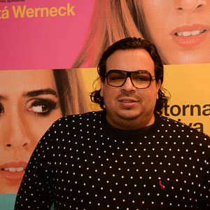 Foto TOC - Transtornada Obsessiva Compulsiva