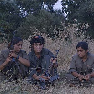 Foto Guslîstan, Terra de Rosas