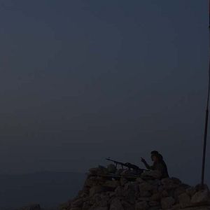 Foto Guslîstan, Terra de Rosas