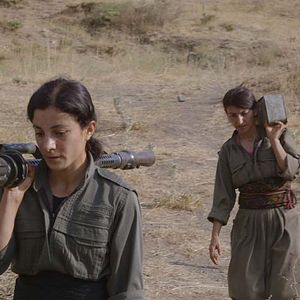 Foto Guslîstan, Terra de Rosas