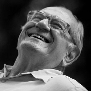 Foto Tudo É Irrelevante, Hélio Jaguaribe