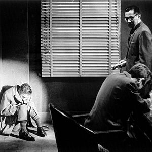 Foto Homem Mau Dorme Bem