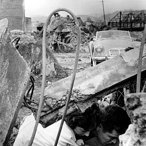 Foto Homem Mau Dorme Bem