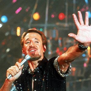 Foto O Show Deve Continuar