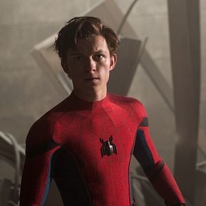 Foto Homem-Aranha: De Volta ao Lar