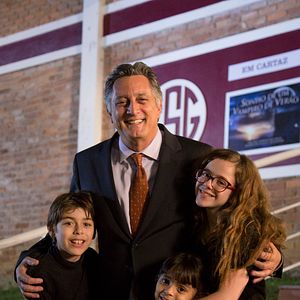 Foto Um Tio Quase Perfeito