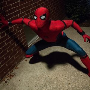 Foto Homem-Aranha: De Volta ao Lar
