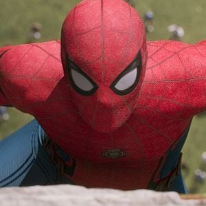 Foto Homem-Aranha: De Volta ao Lar