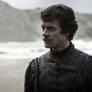 Foto Alfie Allen