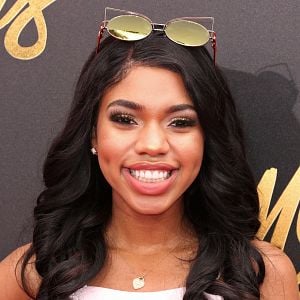 Foto Teala Dunn