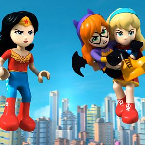 Foto Lego DC Super Girls: Controle Mental
