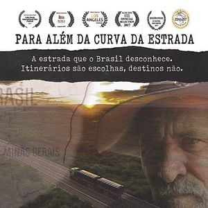 Foto Para Além da Curva da Estrada