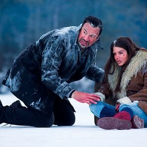 Foto Marie Avgeropoulos